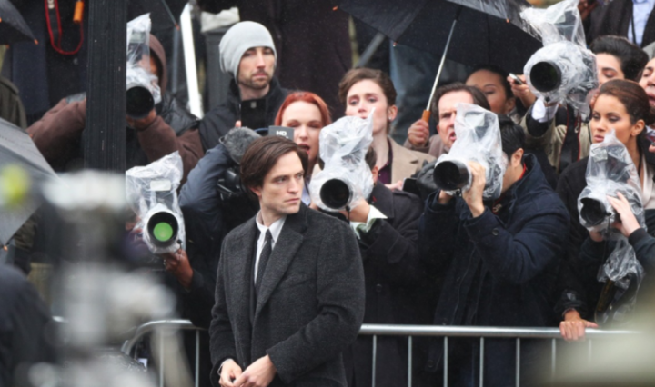 Robert-Pattinson-set-de-The-Batman-1-768x444