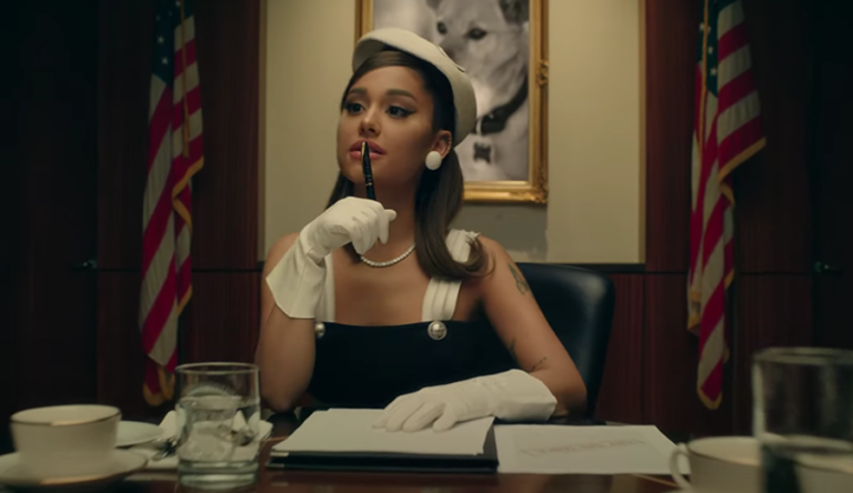 ariana-grande-clipe-positions-768x444