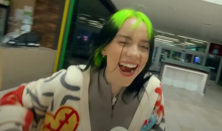 Billie-Eilish-libera-single-e-clipe-de-Therefore-I-Am-768x444