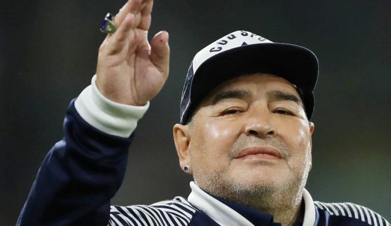 Diego-Maradona-morre-aos-60-anos-768x444