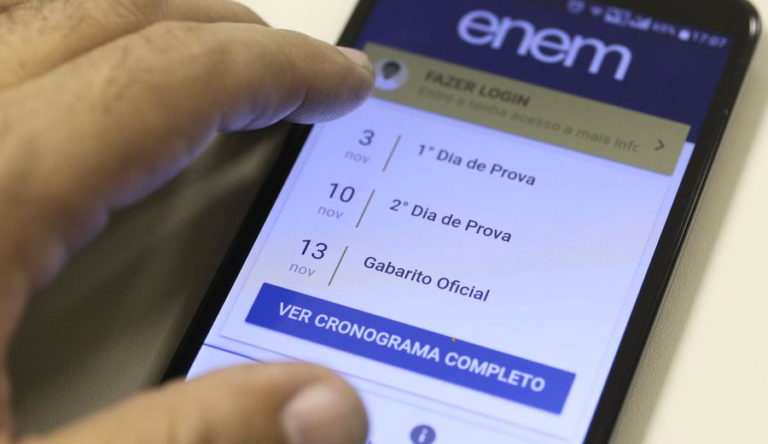 Estudantes-com-coronavirus-vao-poder-remarcar-o-ENEM-2020-768x444