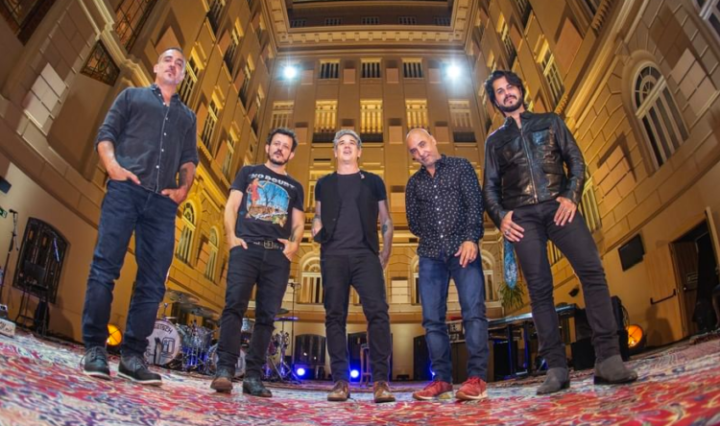 Jota-Quest-anuncia-live-de-final-de-ano-768x444