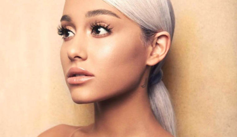 Documentario-sobre-a-turne-Sweetener-da-Ariana-Grande-768x444