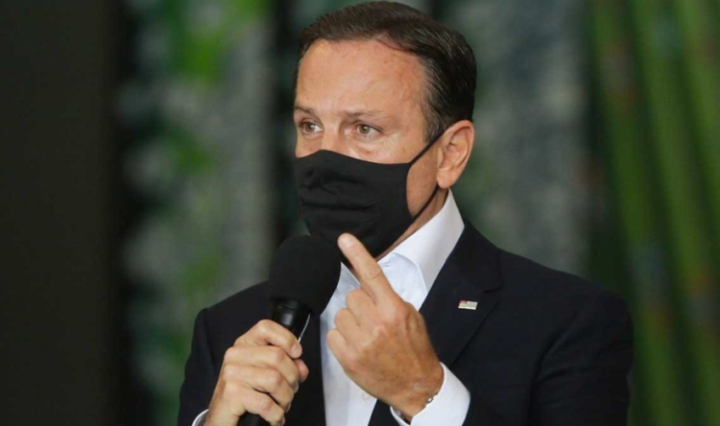 Governo-de-SP-recua-a-flexibilizacao-para-a-fase-amarela-768x444