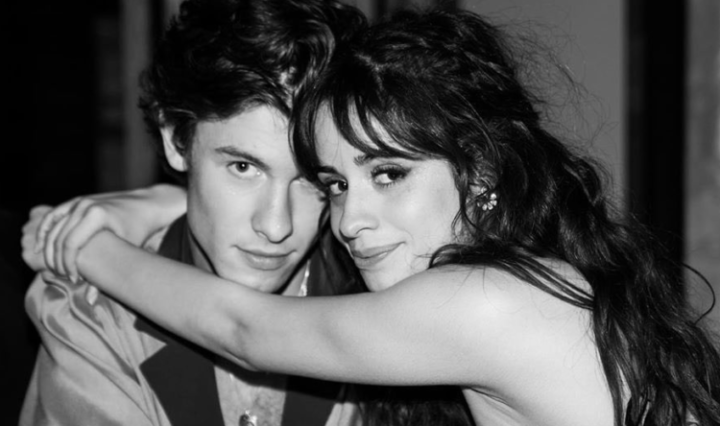 Shawn-Mendes-e-Camila-Cabello-regravam-tema-de-Natal-768x444