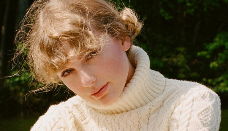 Time-elege-folklore-Taylor-Swift-Melhor-Album-de-2020-768x444