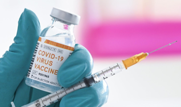 Vacina-da-Pfizer-e-aprovada-e-Reino-Unido-vai-comecar-a-vacinar-768x444