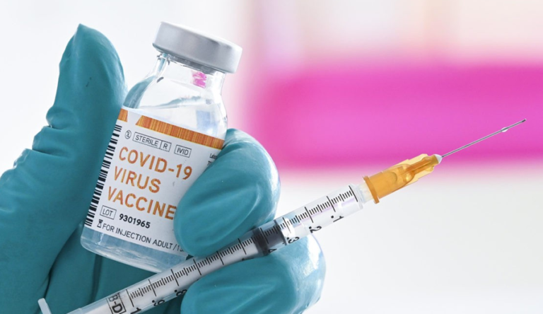 Vacina-da-Pfizer-e-aprovada-e-Reino-Unido-vai-comecar-a-vacinar-768x444