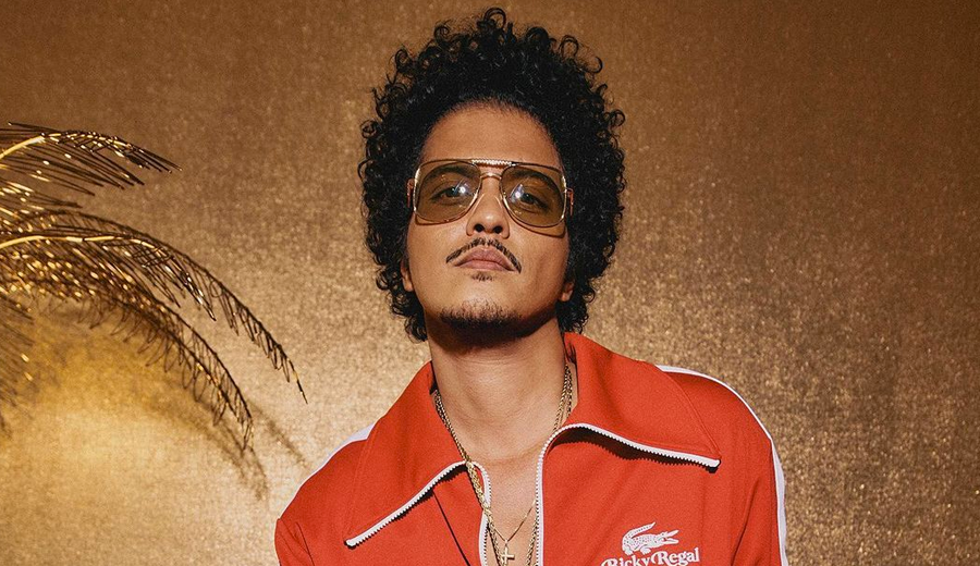 Bruno-Mars-se-torna-primeiro-artista-a-ter-cinco-musicas-com-certificado-de-diamante