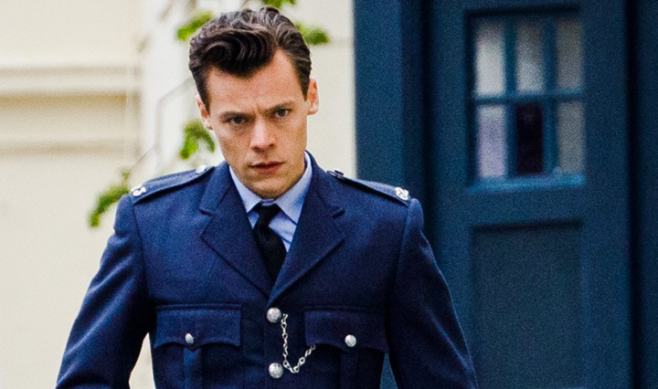 Harry-Styles-vive-policial-dividido-entre-o-amor-de-uma-mulher-e-de-um-homem