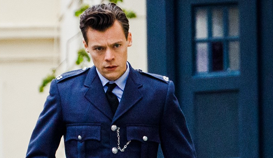 Harry-Styles-vive-policial-dividido-entre-o-amor-de-uma-mulher-e-de-um-homem