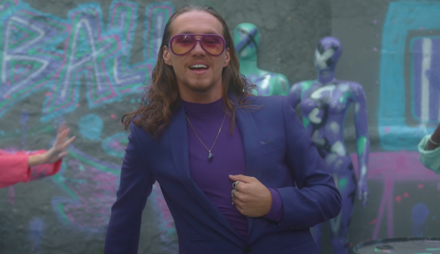 Vitor-Kley-lanca-clipe-do-novo-single-Anjo-ou-Mulher