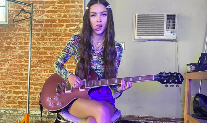 Cantora-Olivia-Rodrigo-coloca-3-musicas-entre-as-5-mais-ouvidas-do-Reino-Unido