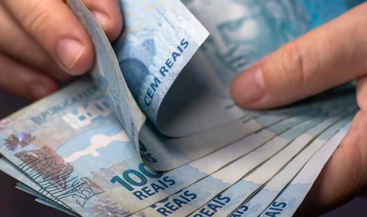 Governo-de-SP-vai-pagar-auxilio-de-300-reais-para-pessoas-que-perderam-familiares-para-a-COVID-19
