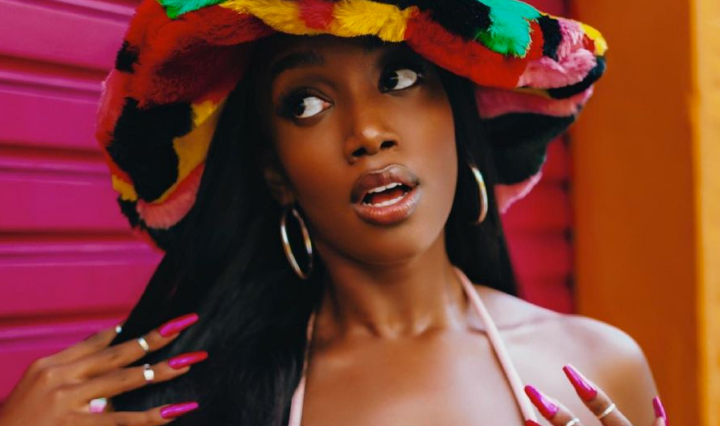 IZA-lanca-single-Gueto-e-afirma-fala-sobre-o-orgulho-de-vir-de-onde-eu-vim