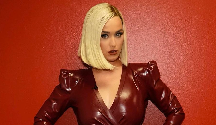 Katy-Perry-revela-que-quer-fazer-faculdade-de-psicologia-ou-filosofia