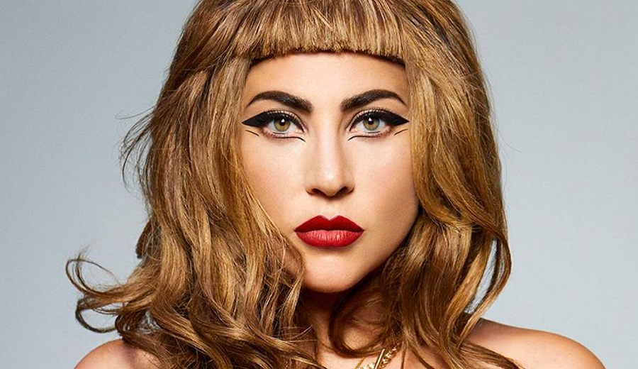 Lady-Gaga-anuncia-colecao-de-maquiagem-para-celebrar-os-10-anos-do-CD-Born-This-Way