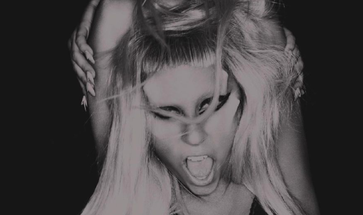 Lady-Gaga-lanca-edicao-especial-do-album-Born-This-Way-com-a-participacao-de-varios-artistas