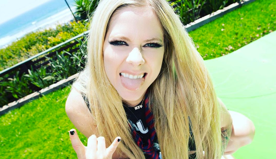 primeiro-CD-da-Avril-Lavigne-ultrapassa-a-marca-de-um-bilhao-de-streams-no-Spotify