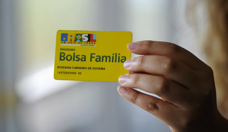 Governo-deve-anunciar-aumento-do-Bolsa-Familia-na-semana-que-vem