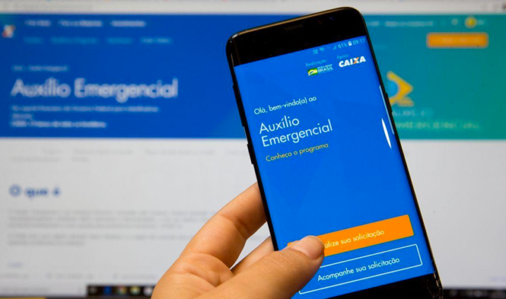 Governo-prorroga-Auxilio-Emergencial-por-mais-3-meses