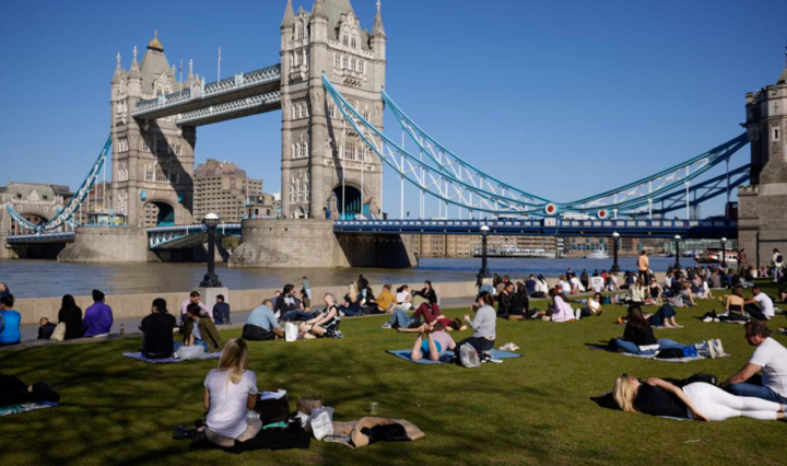 Inglaterra-retira-restricoes-contra-a-COVID-19