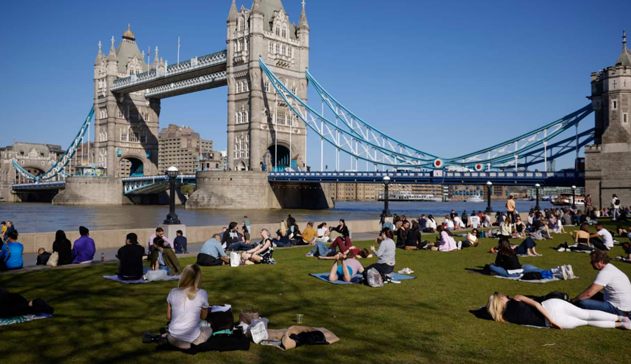 Inglaterra-retira-restricoes-contra-a-COVID-19