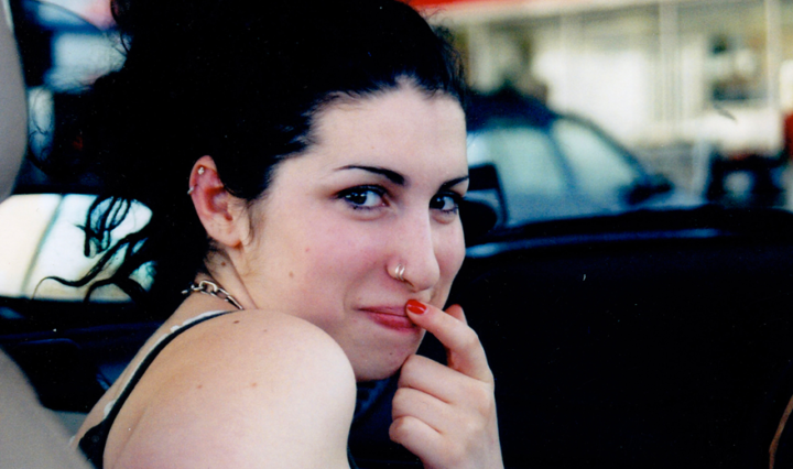 Reclaiming-Amy-estreia-novo-documentario-sobre-Amy-Winehouse