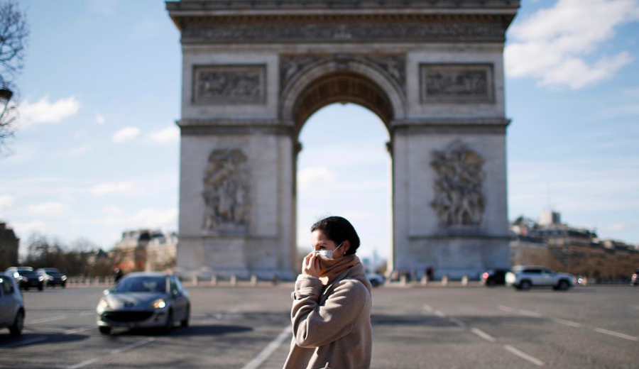 Franca-proibe-pessoas-nao-vacinadas-de-entrarem-em-shoppings