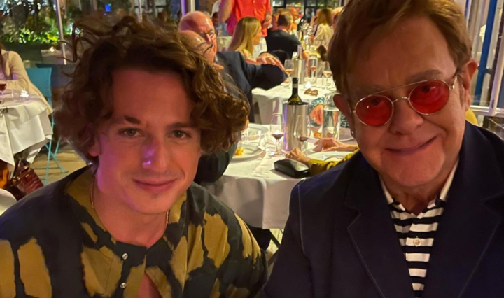 Elton-John-lanca-parceria-com-Charlie-Puth-Ouca-After-All