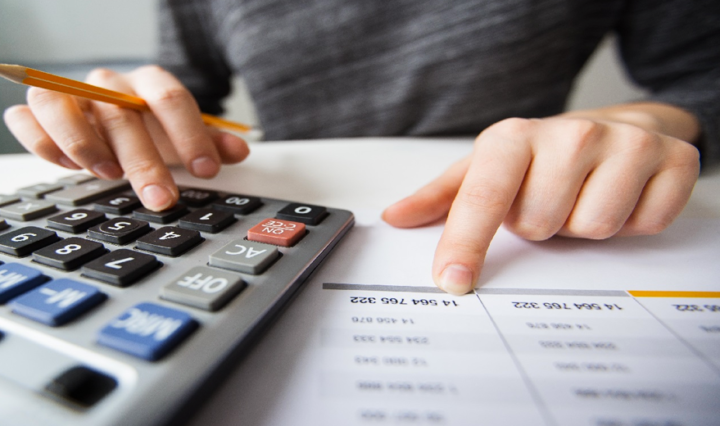 Qual-e-o-melhor-caminho-para-fazer-um-financiamento-podcast-faz-as-contas