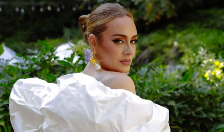 Adele-atualiza-as-redes-sociais-para-30
