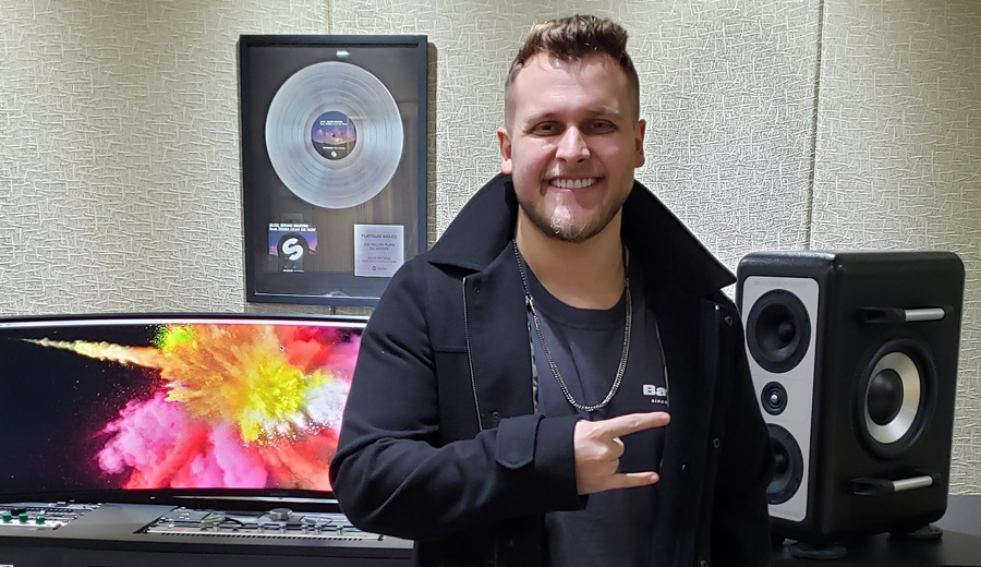 bruno-martini-fala-sobre-a-musica-a-cura-no-podcast-sabe-aquela-musica
