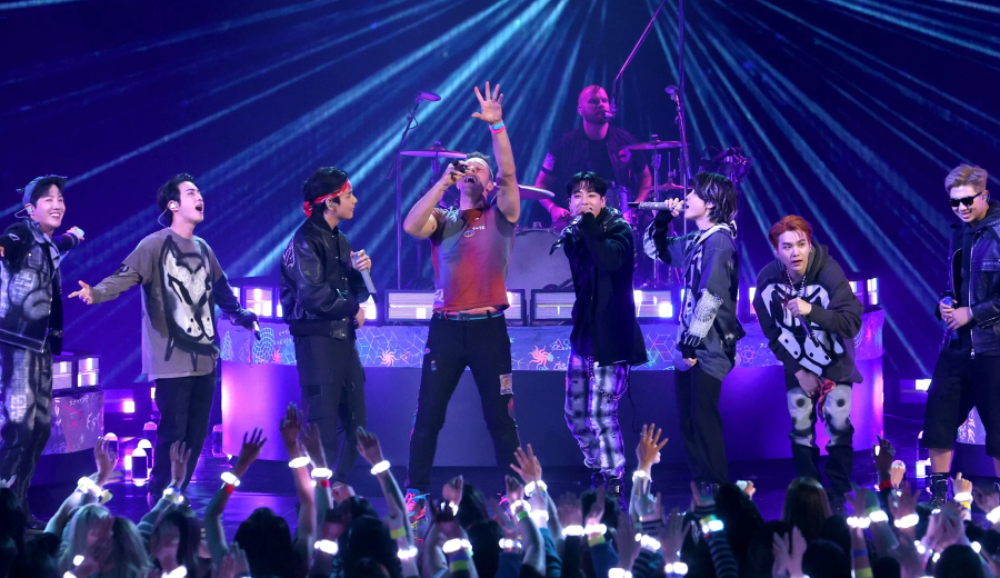 Coldplay-Silk-Sonic-e-Maneskin-sao-os-destaques-do-American-Music-Awards-2021