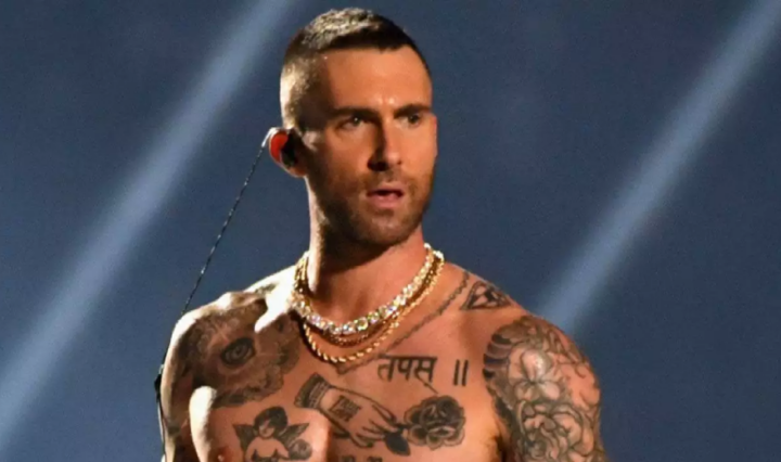 Adam-Levine-nega-que-tenha-feito-tattoo-no-rosto-sou-muito-vaidoso