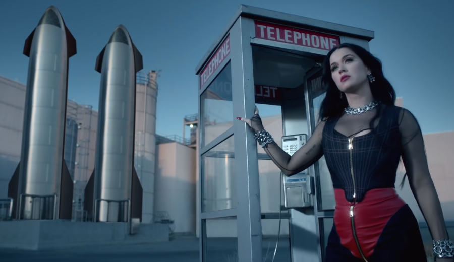 Com-muita-danca-Katy-Perry-lanca-clipe-do-single-When-Im-Gone