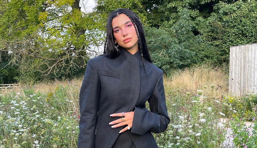 Dua-Lipa-quebra-recorde-nas-paradas-musicais