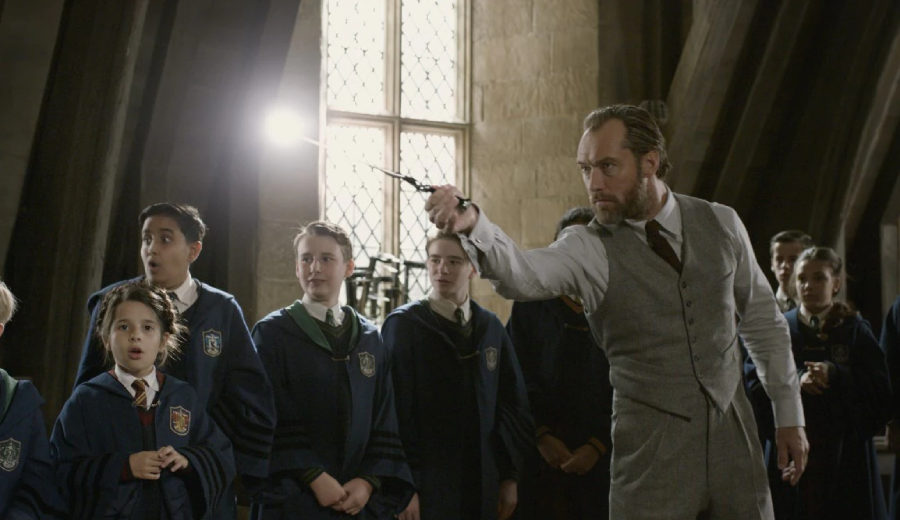 AnimaisFantasticos-3-em-novo-trailer-Dumbledore-assume-paixao-por-Grindelwald