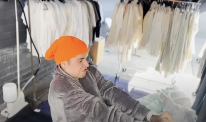 De-surpresa-Justin-Bieber-lanca-novo-single-I-Feel-Funny