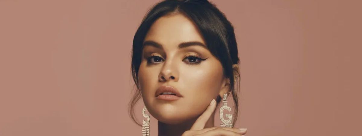 Insegura-Selena-Gomez-revela-que-queria-ser-tao-bonita-quando-a-modelo-Bella-Hadid