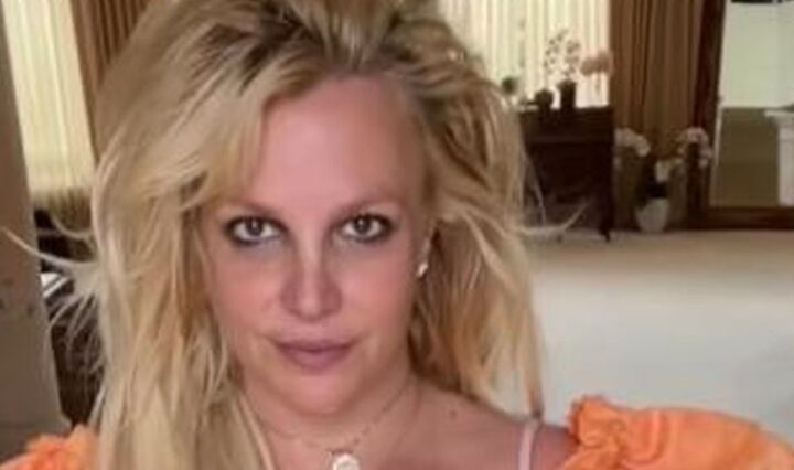 britney-spears-pede-para-que-fas-nao-chamem-a-policia