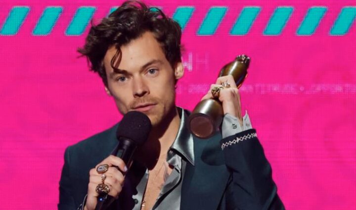 harry-styles-se-destaca-no-brit-awards-2023