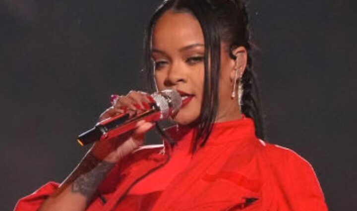 rihanna-teve-maior-semana-de-streams-da-carreira-apos-o-super-bowl