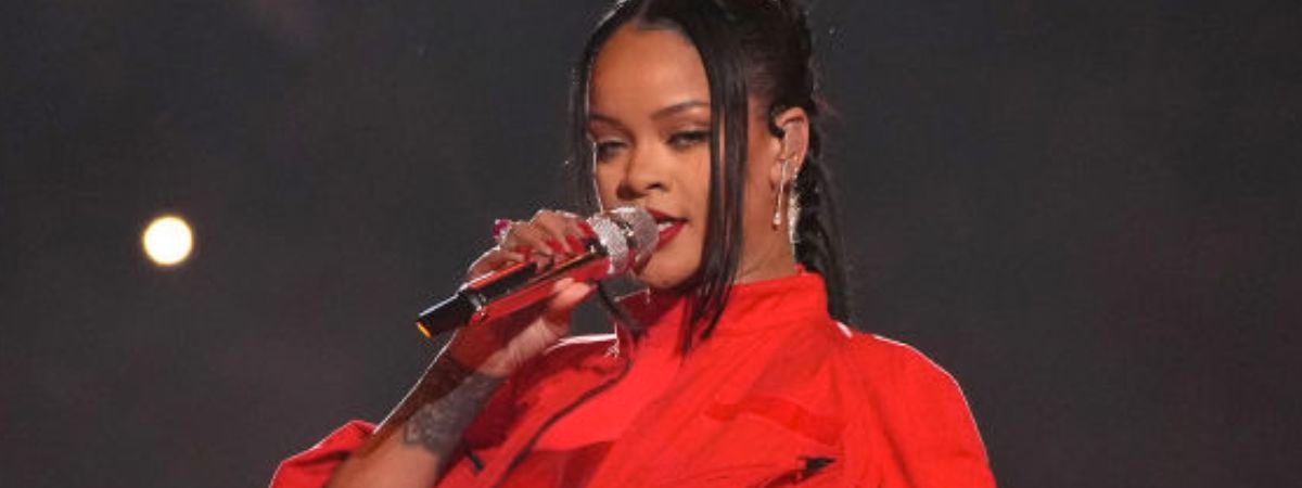 rihanna-teve-maior-semana-de-streams-da-carreira-apos-o-super-bowl