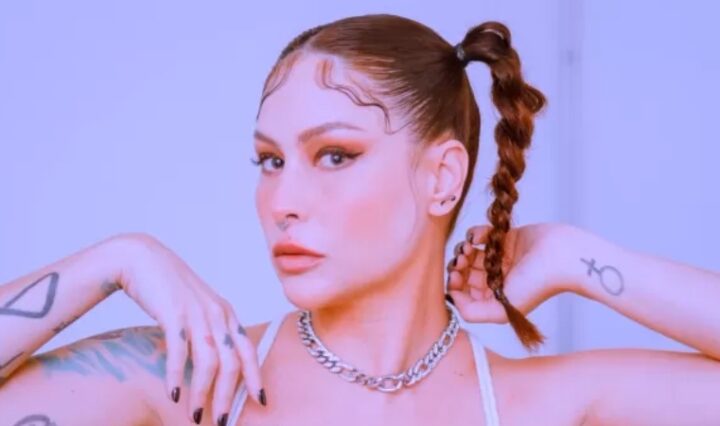 pitty-lanca-novo-album-de-covers-com-musicas-do-beatles-queens-of-the-stone-age-e-cyndi-lauper
